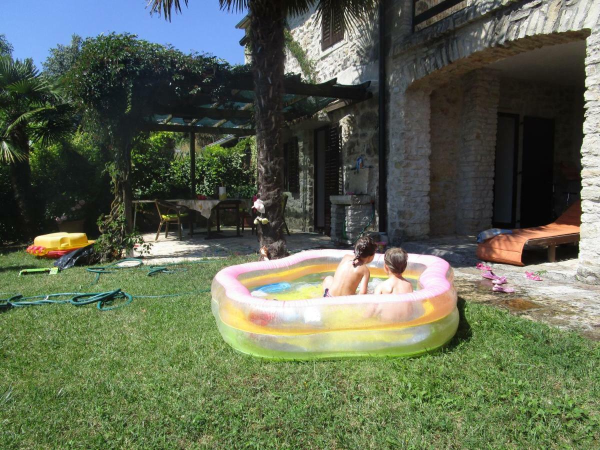 Holiday Home Vižinada Buitenkant foto